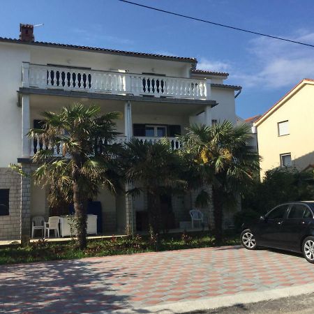 Apartment Arnie Njivice Eksteriør bilde